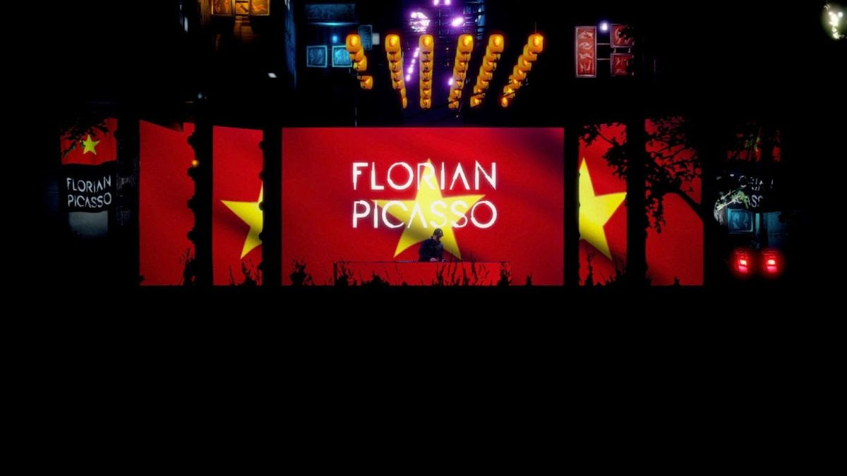 Florian Picasso entertains millions