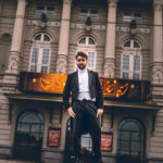 Oliver Heldens performs for charity