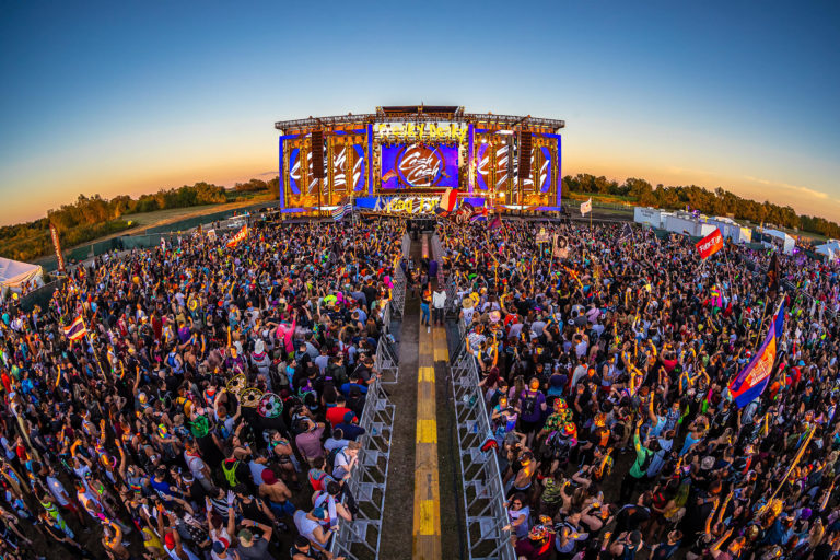 Ubbi Dubbi Gets Freaky Deaky 2020