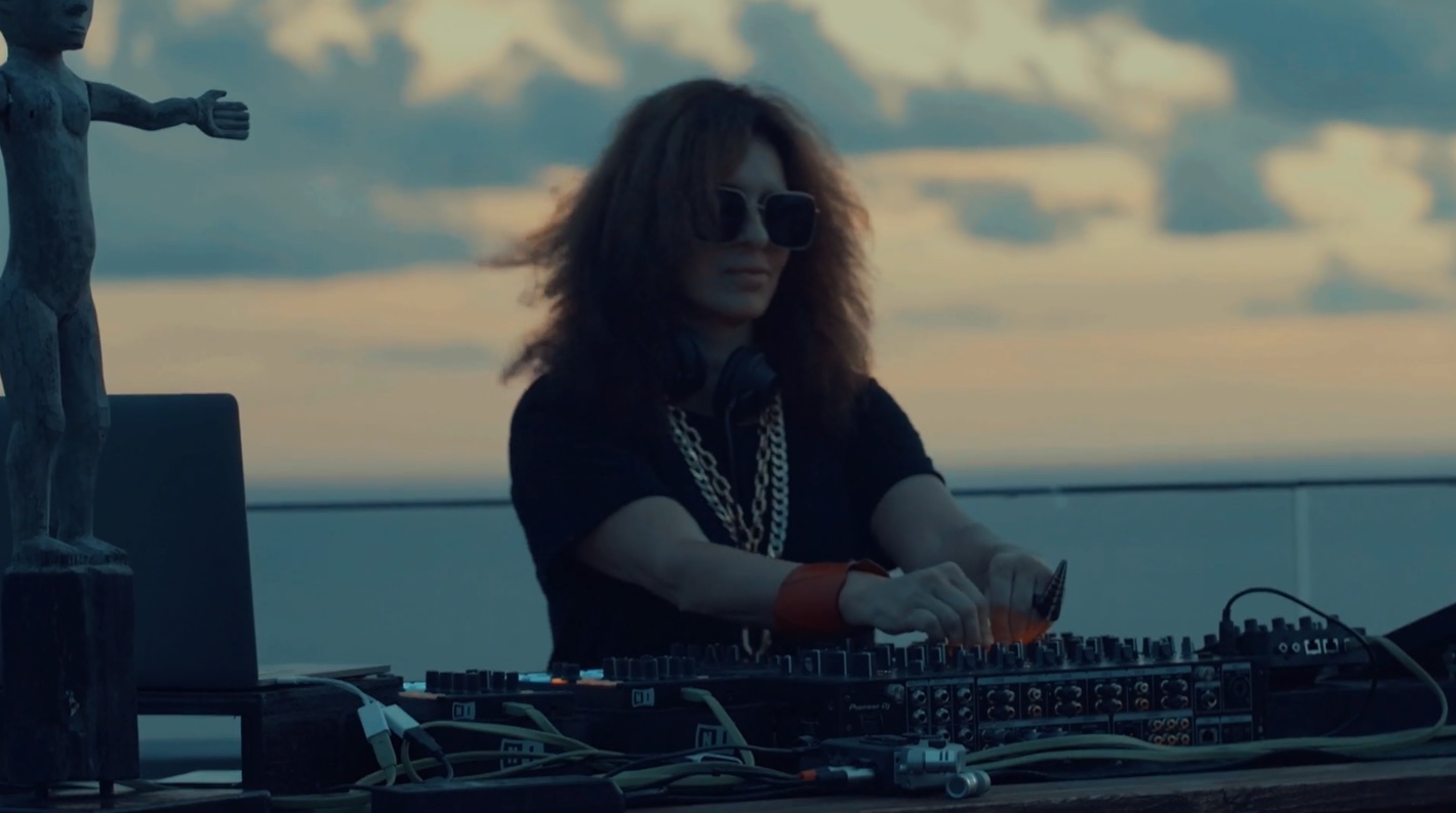 Nicole Moudaber - Artist of the Month livestream